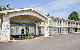 Motel 6-Saint Joseph, Mo